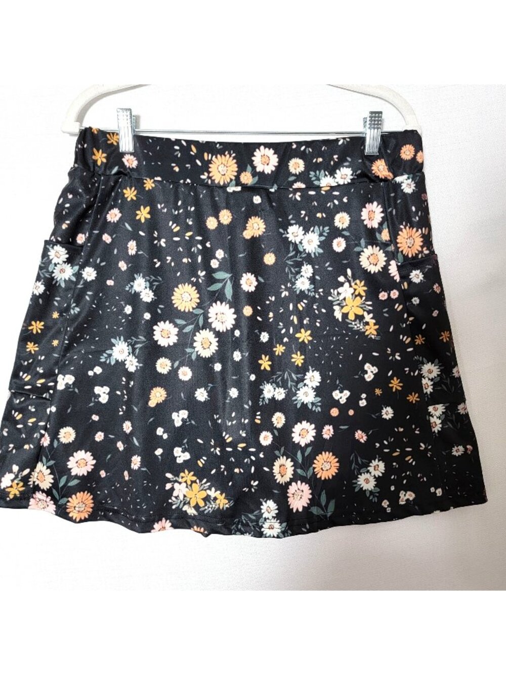 Unbranded Skort Womens Sz XXL Elastic Waist Pull On Side Pockets Black Floral